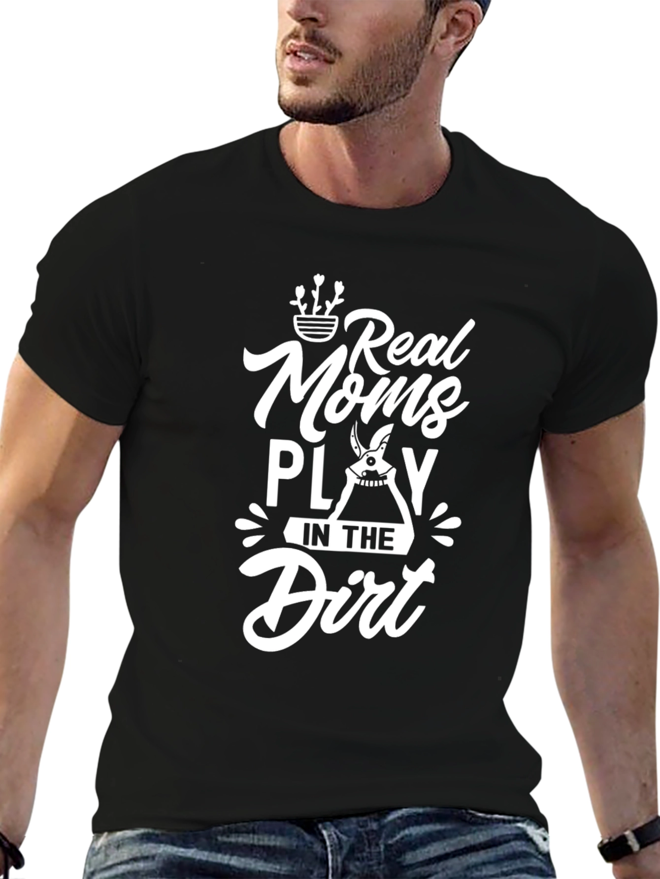 Real Moms Play In The Dirt - Graphic T-Shirt