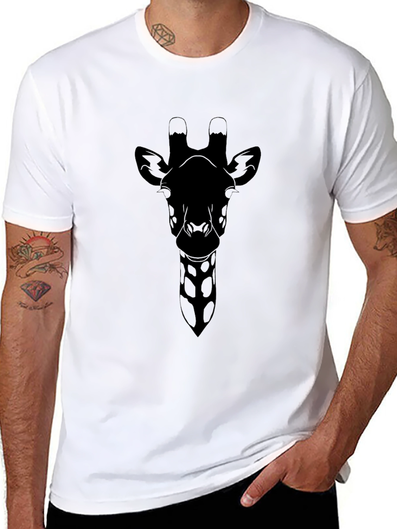 Giraffe Graphic Tee - Sleek Black Design