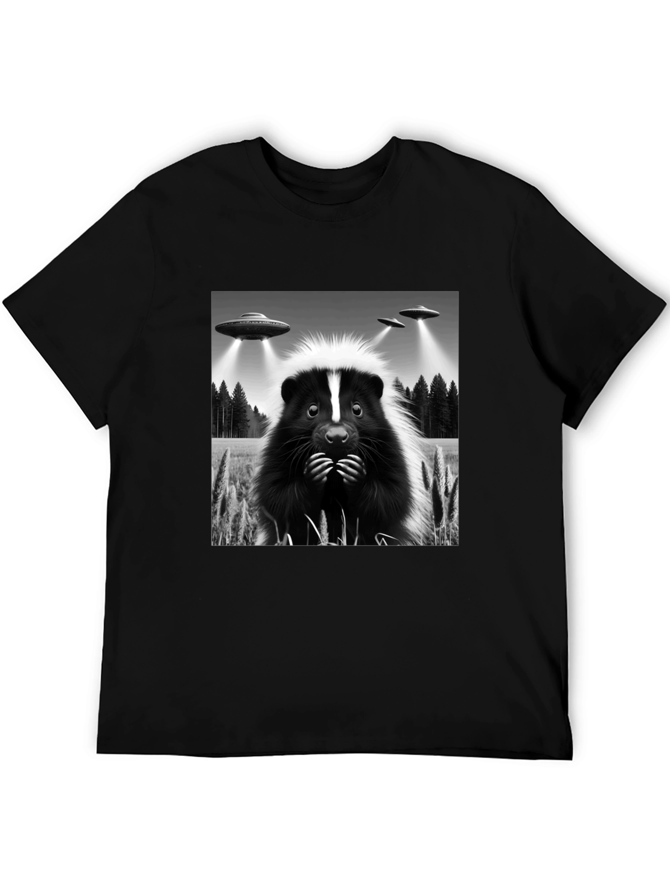Skunk Alien Abduction Graphic Tee - Black Cotton