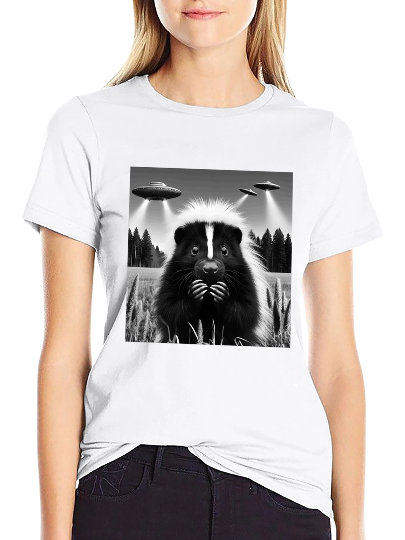 Skunk Alien Abduction Graphic Tee - Black Cotton