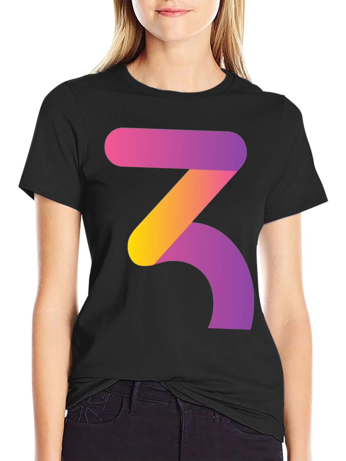Gradient Number 3 Graphic Tee - Modern Style