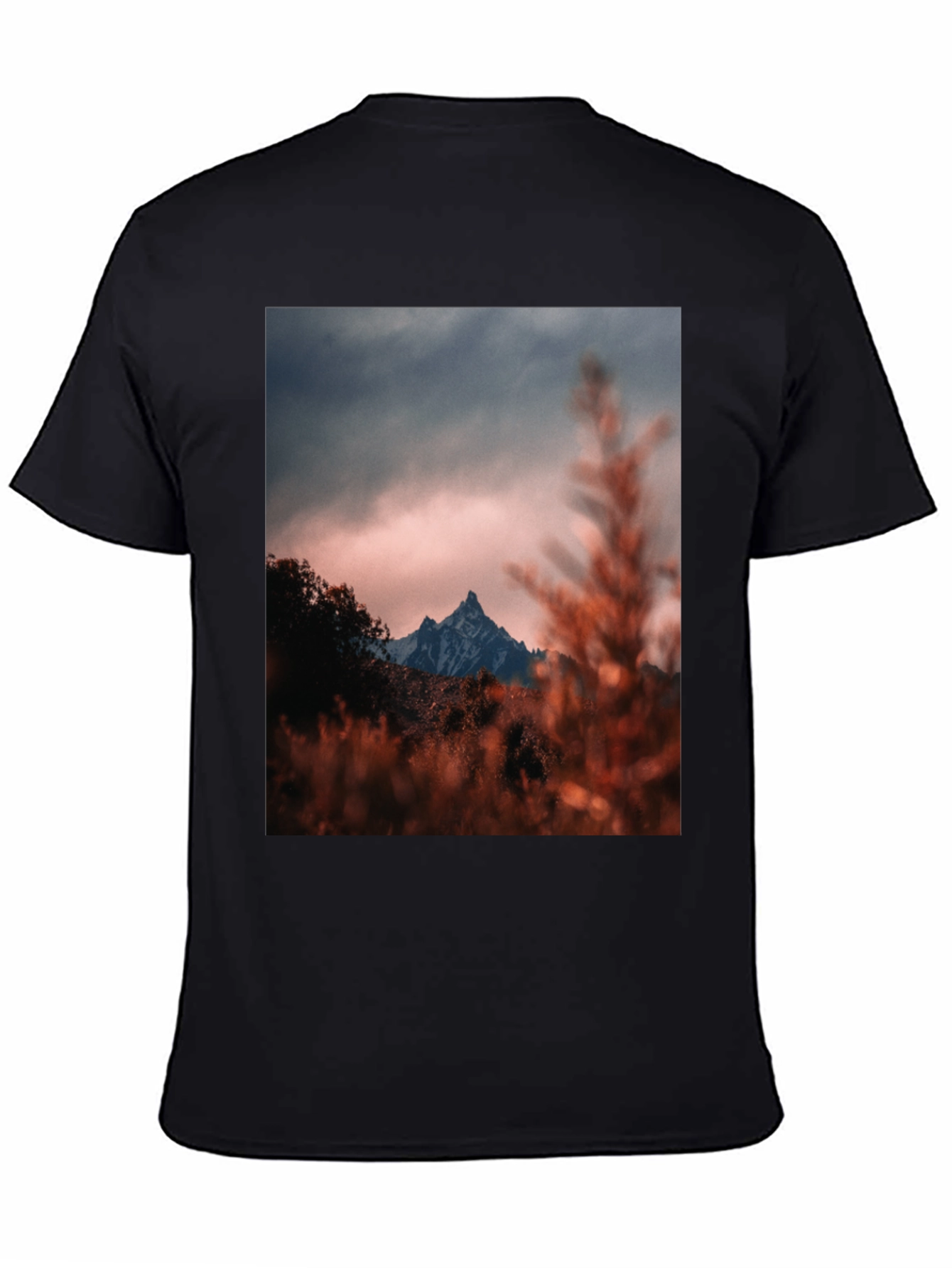 Mountain Peak Graphic Tee - Black