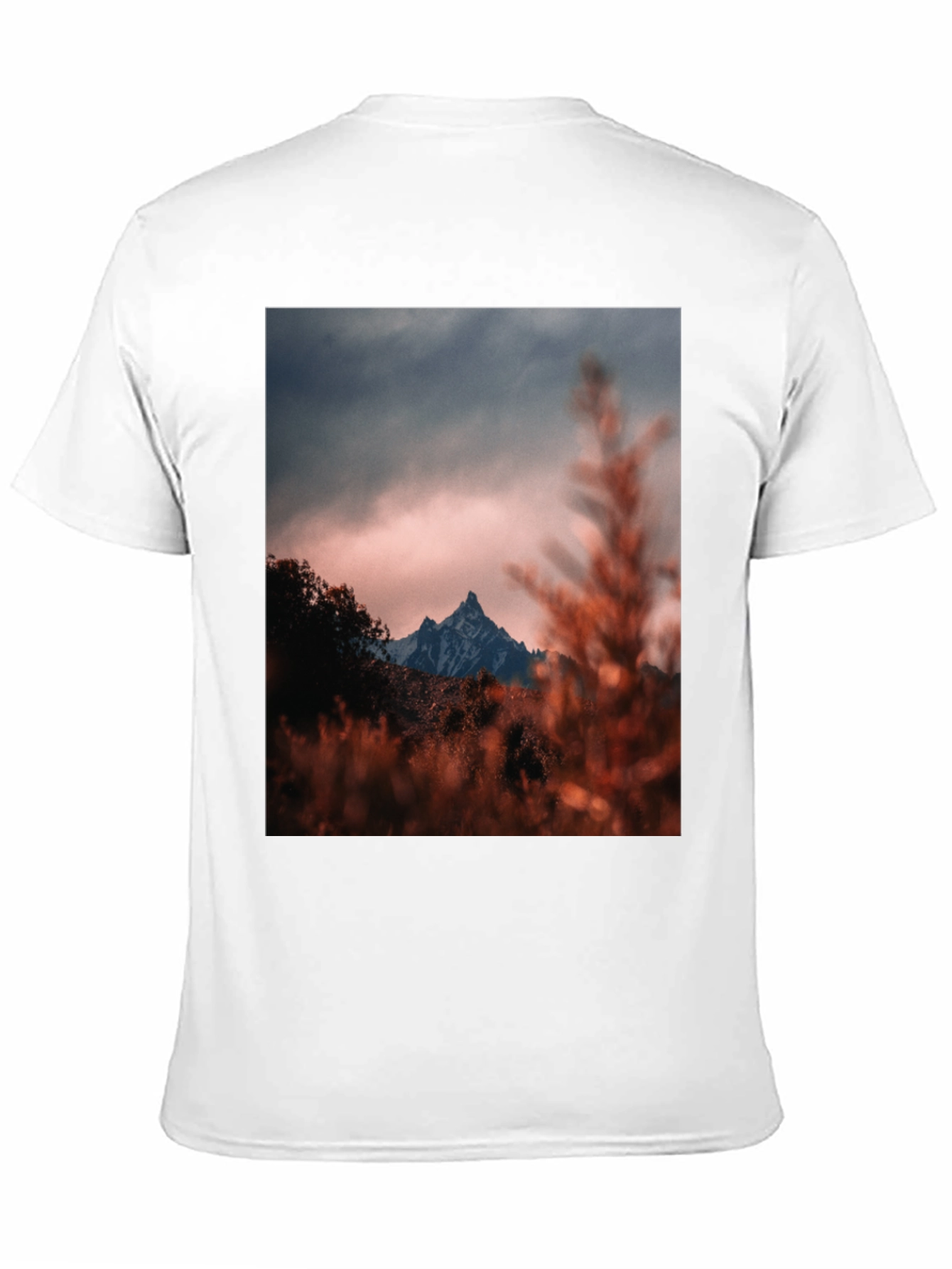 Mountain Peak Graphic Tee - Black