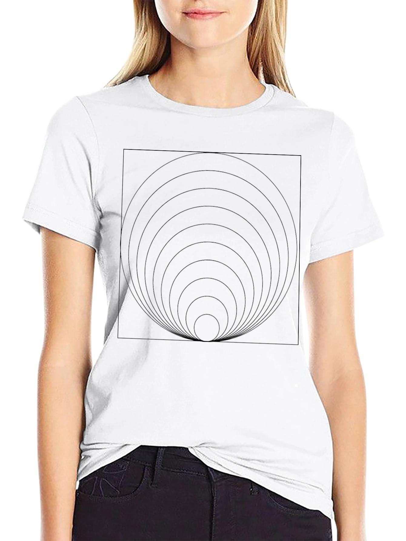 Black Circle Square Graphic Tee - Modern Style