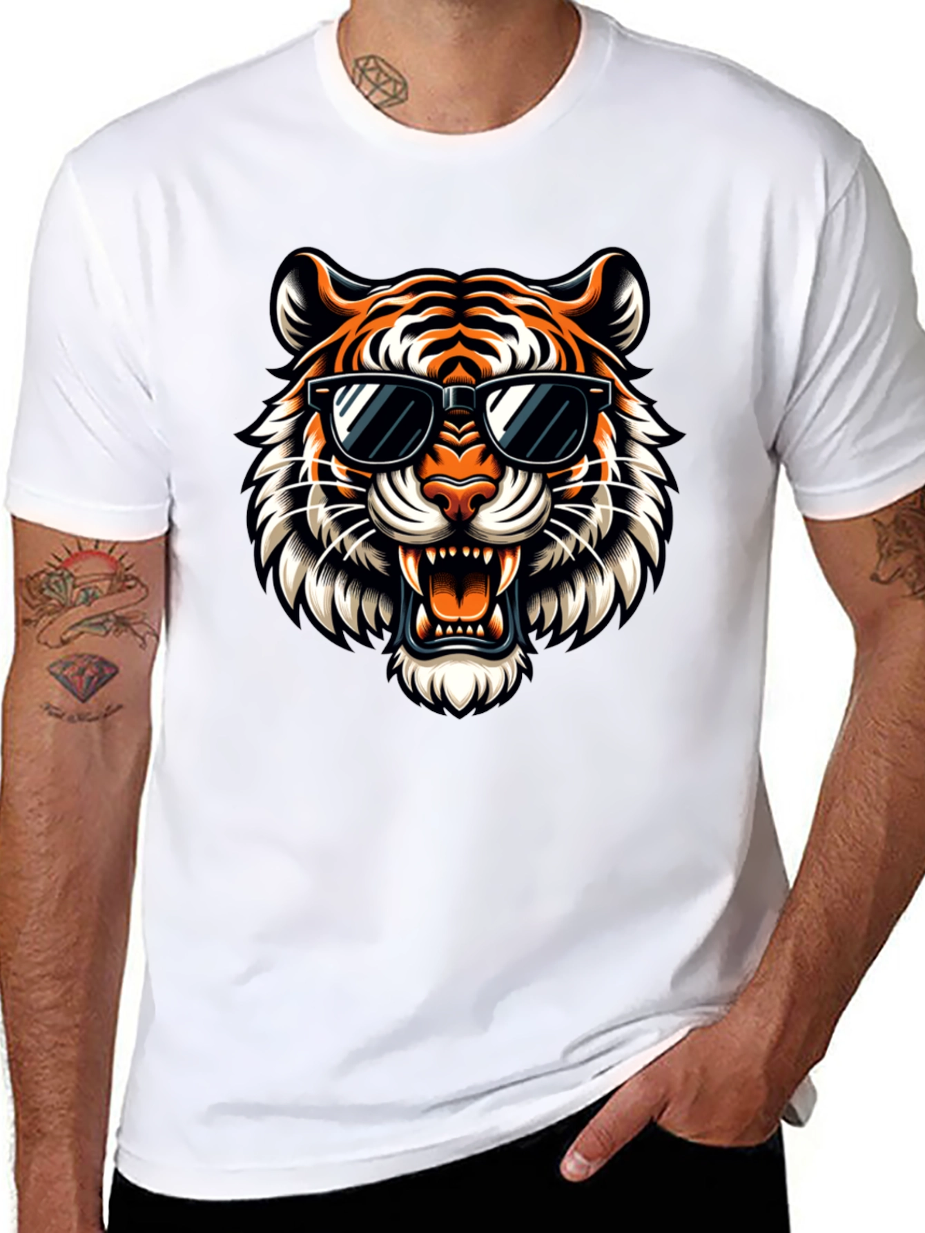 Cool Tiger Graphic Tee - Stylish Black T-Shirt