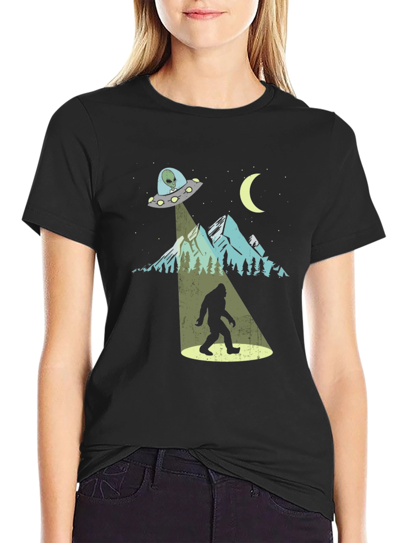 UFO Bigfoot T-Shirt - Alien Abduction Tee