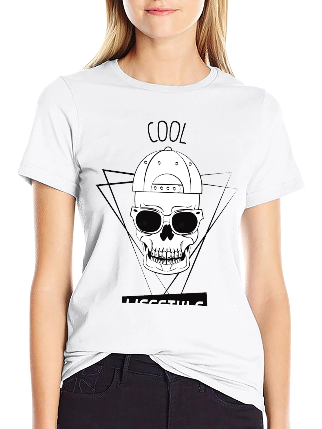 Cool Lifestyle Skull Graphic Tee - Black