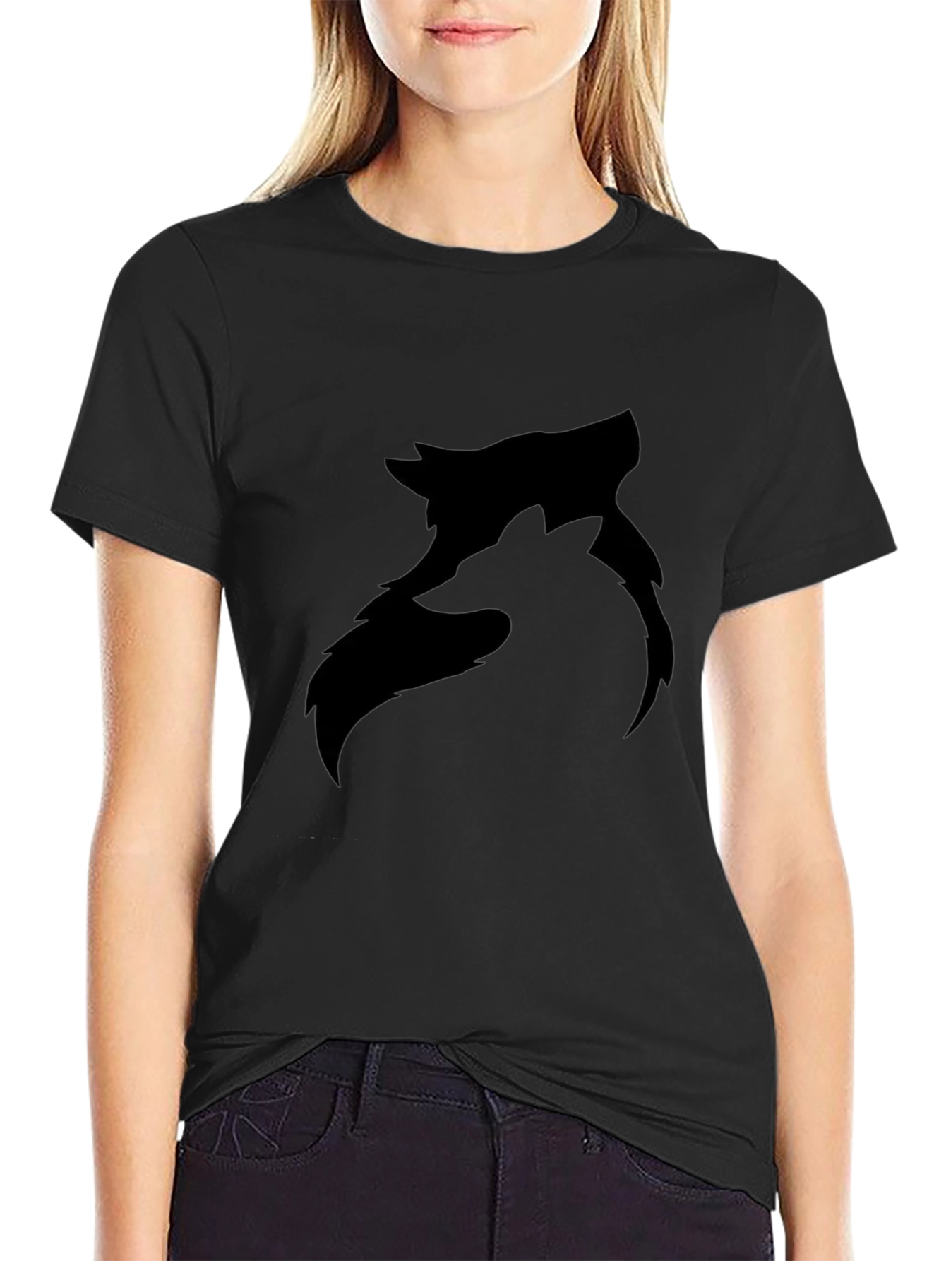 Black Wolf Graphic Tee - Modern Style