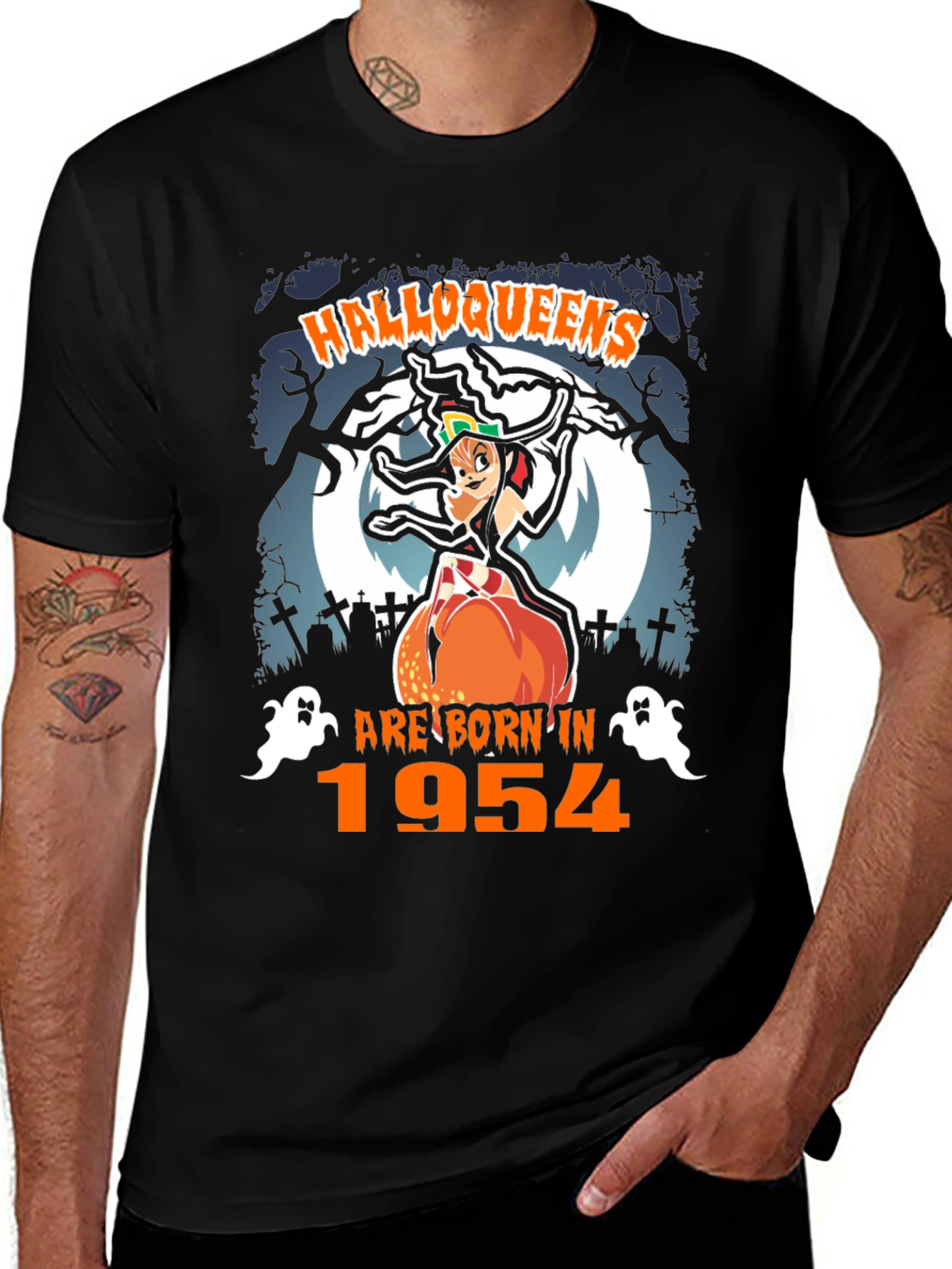 Halloqueens Born in 1954 T-Shirt