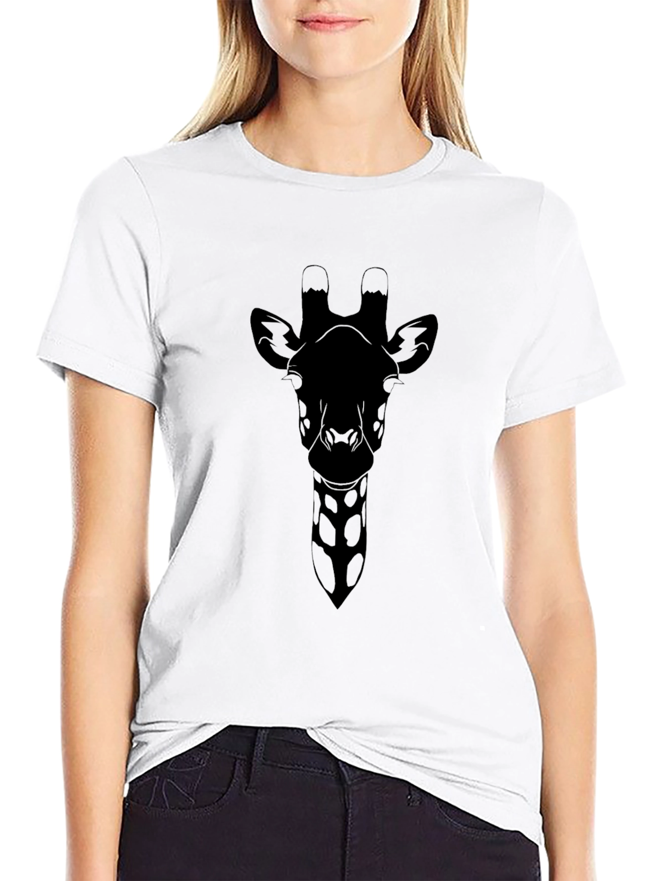 Giraffe Graphic Tee - Sleek Black Design