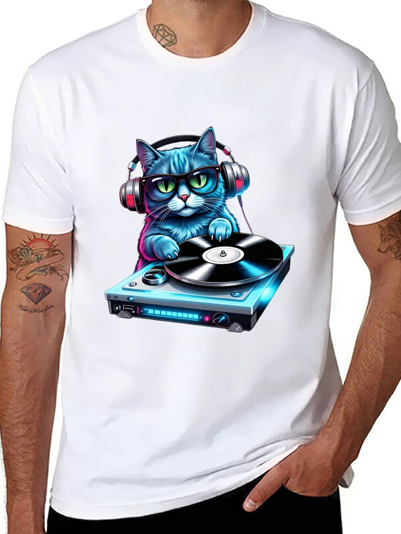 DJ Cat Graphic Tee - Cool & Fun T-Shirt