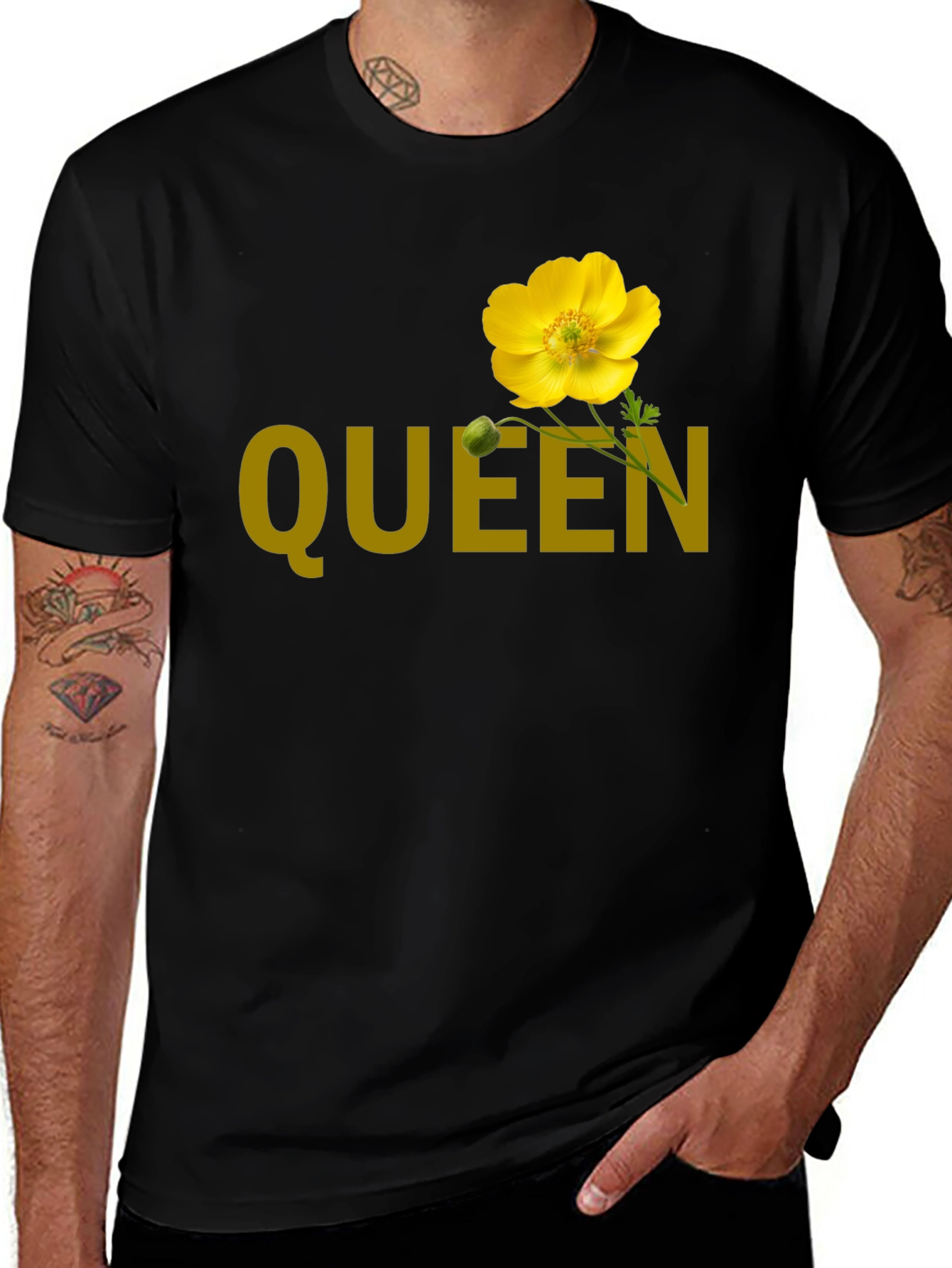 Queen Flower Graphic T-Shirt - Stylish Crew Neck Tee