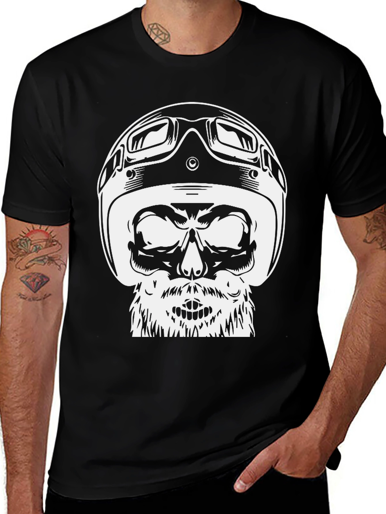Skull Helmet Graphic Tee - Black Cotton T-Shirt
