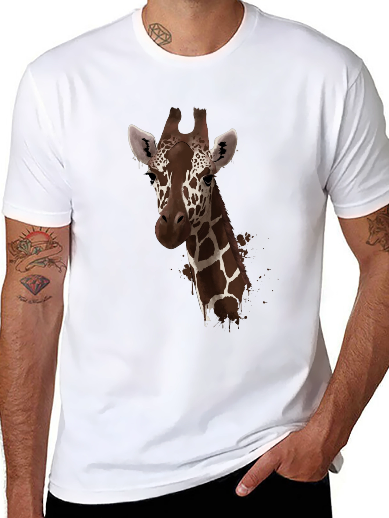 Giraffe Print Black T-Shirt - Stylish Animal Design