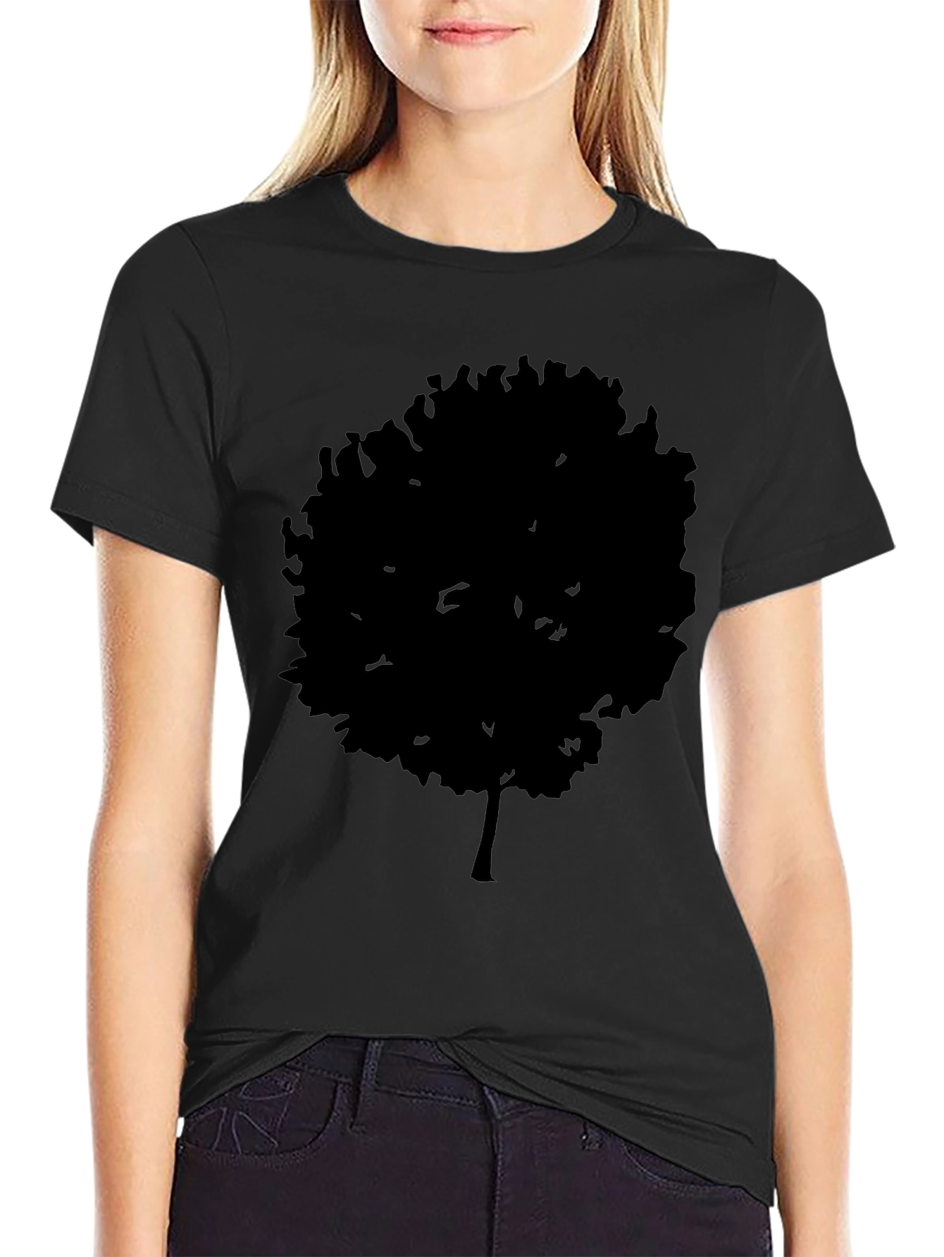 Silhouette Tree Black Graphic Tee - Modern Casual Style