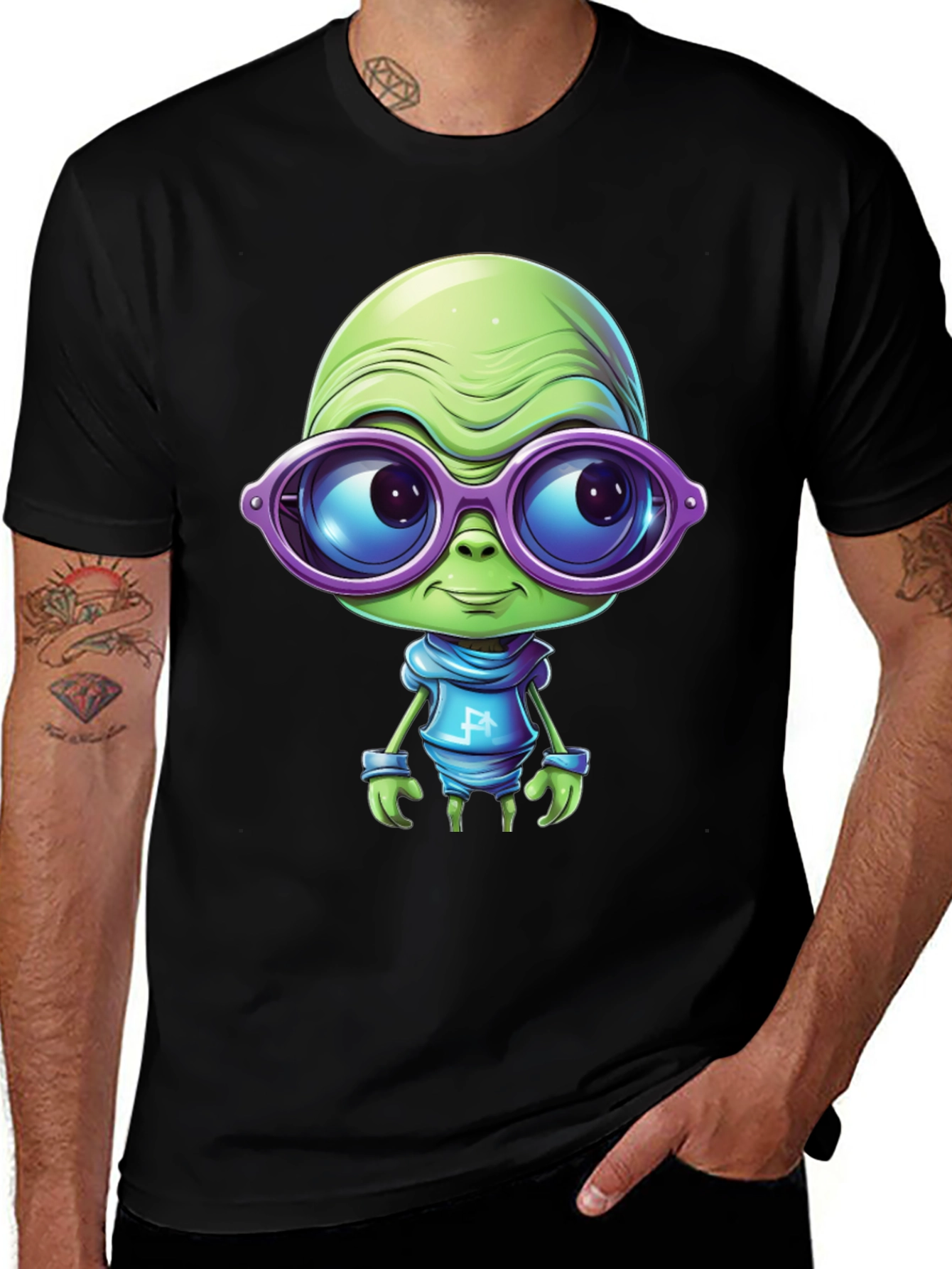 Cool Alien Graphic T-Shirt