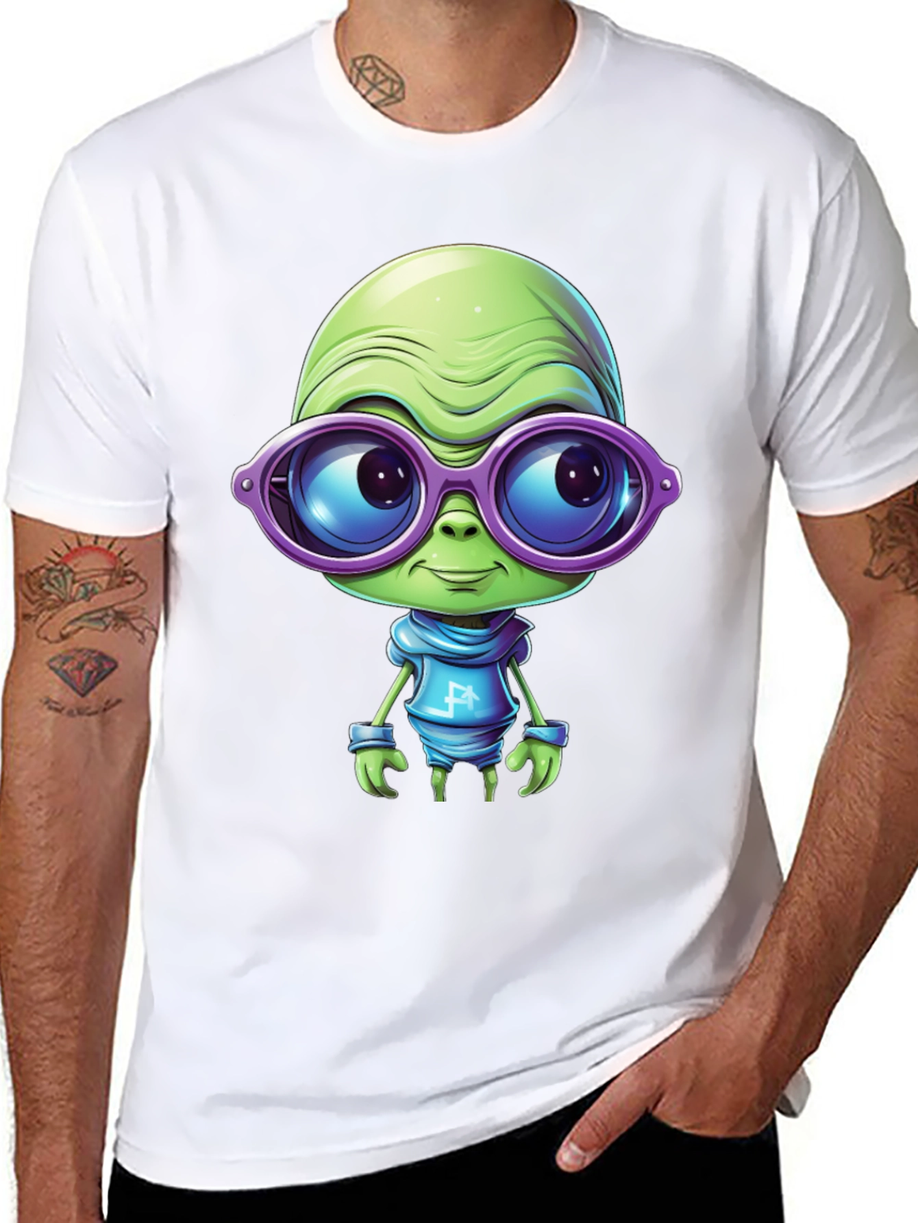 Cool Alien Graphic T-Shirt