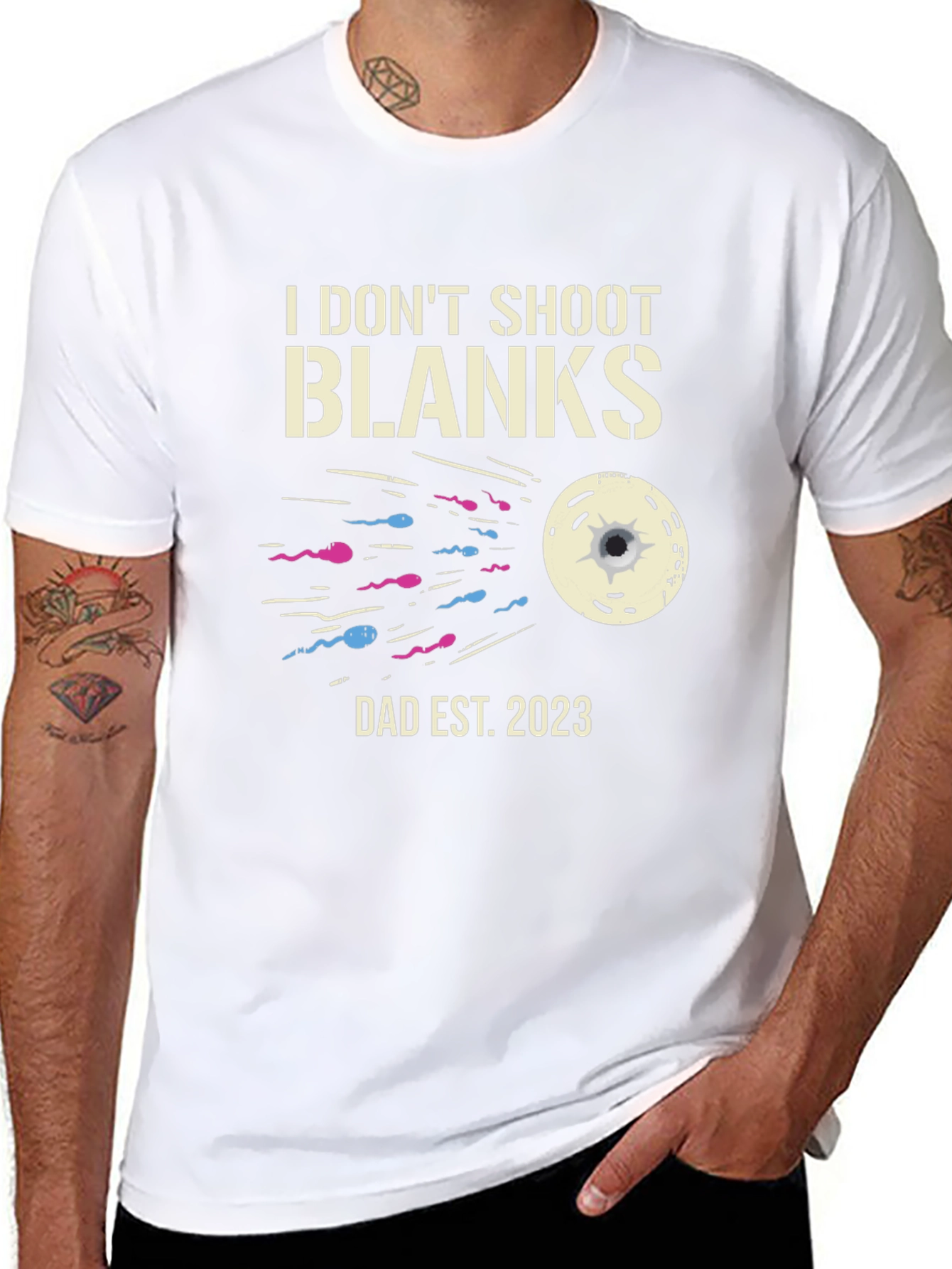 Dad Est 2023 T-Shirt - I Dont Shoot Blanks