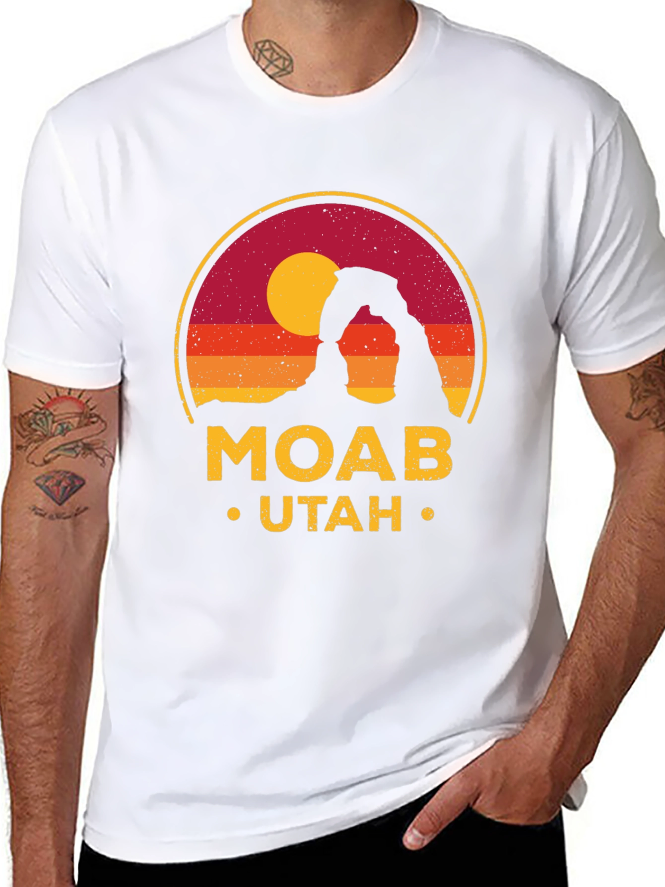 Moab Utah T-Shirt - Desert Landscape Graphic Tee