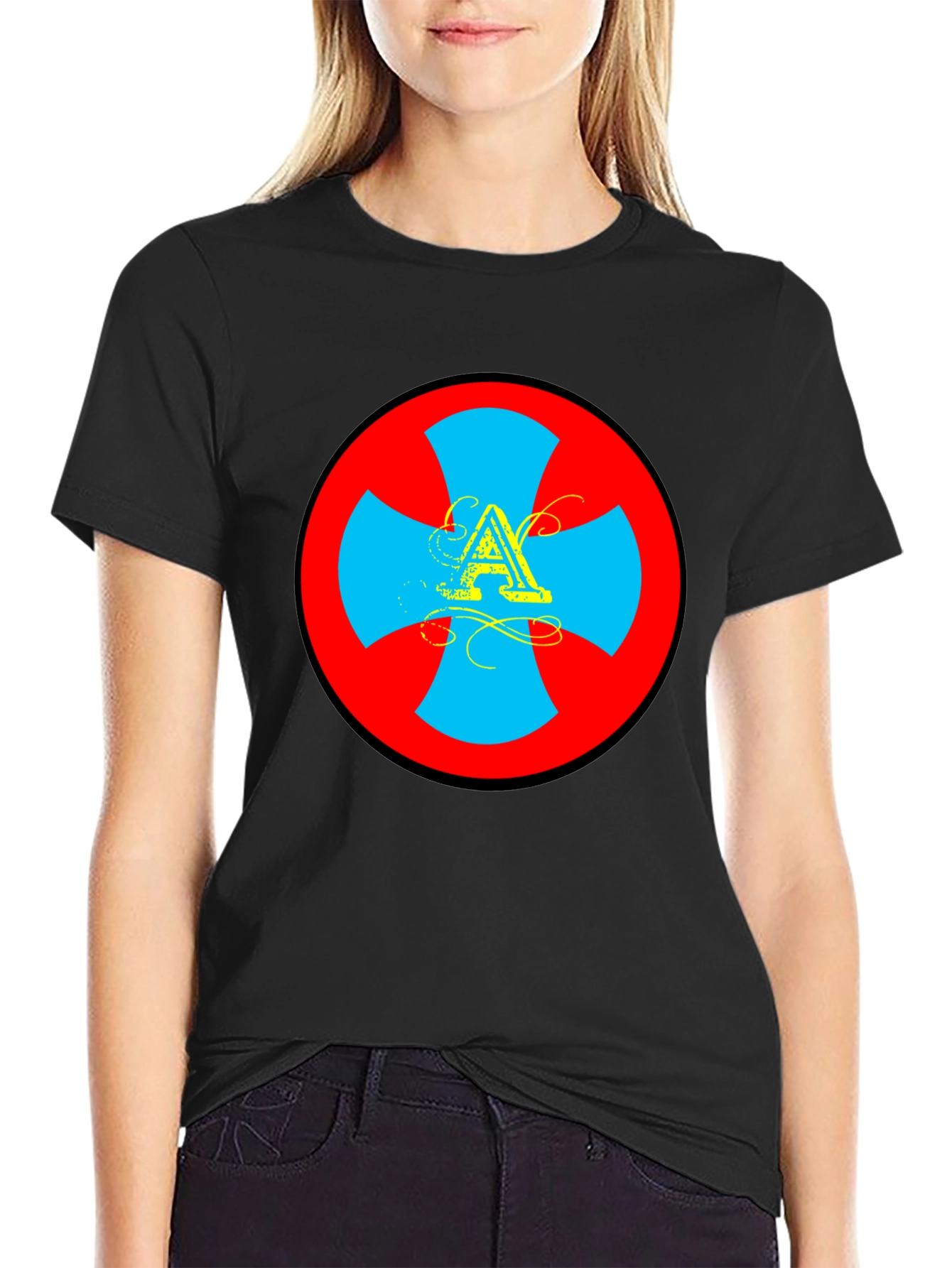 Emblem Tee: Stylish Graphic Print T-Shirt