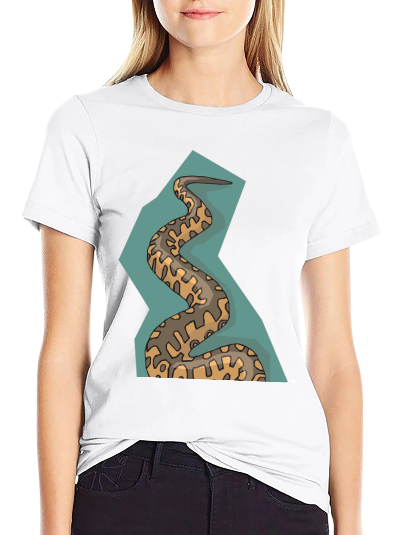 Snake Graphic Tee - Unique Design Stylish Comfort