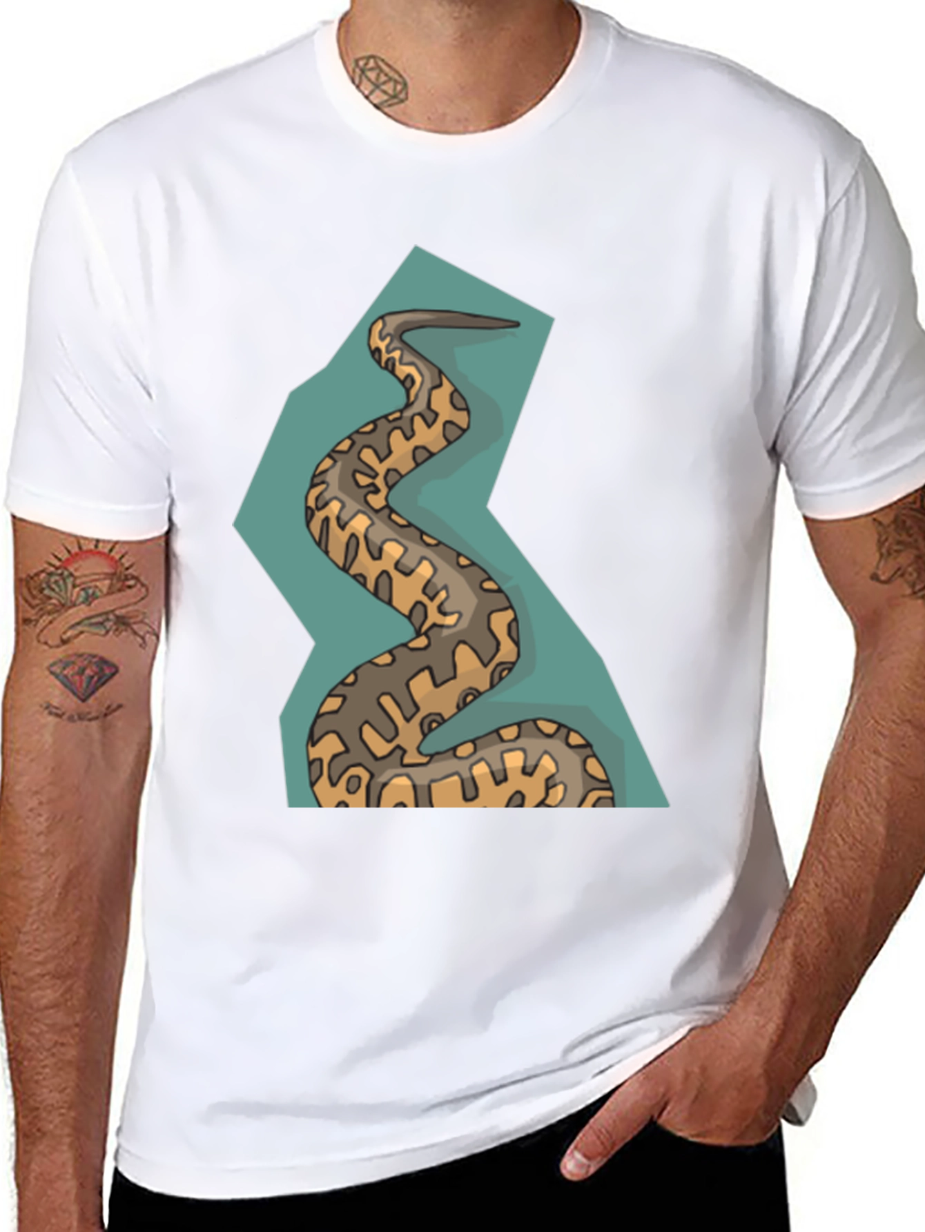 Snake Graphic Tee - Unique Design Stylish Comfort