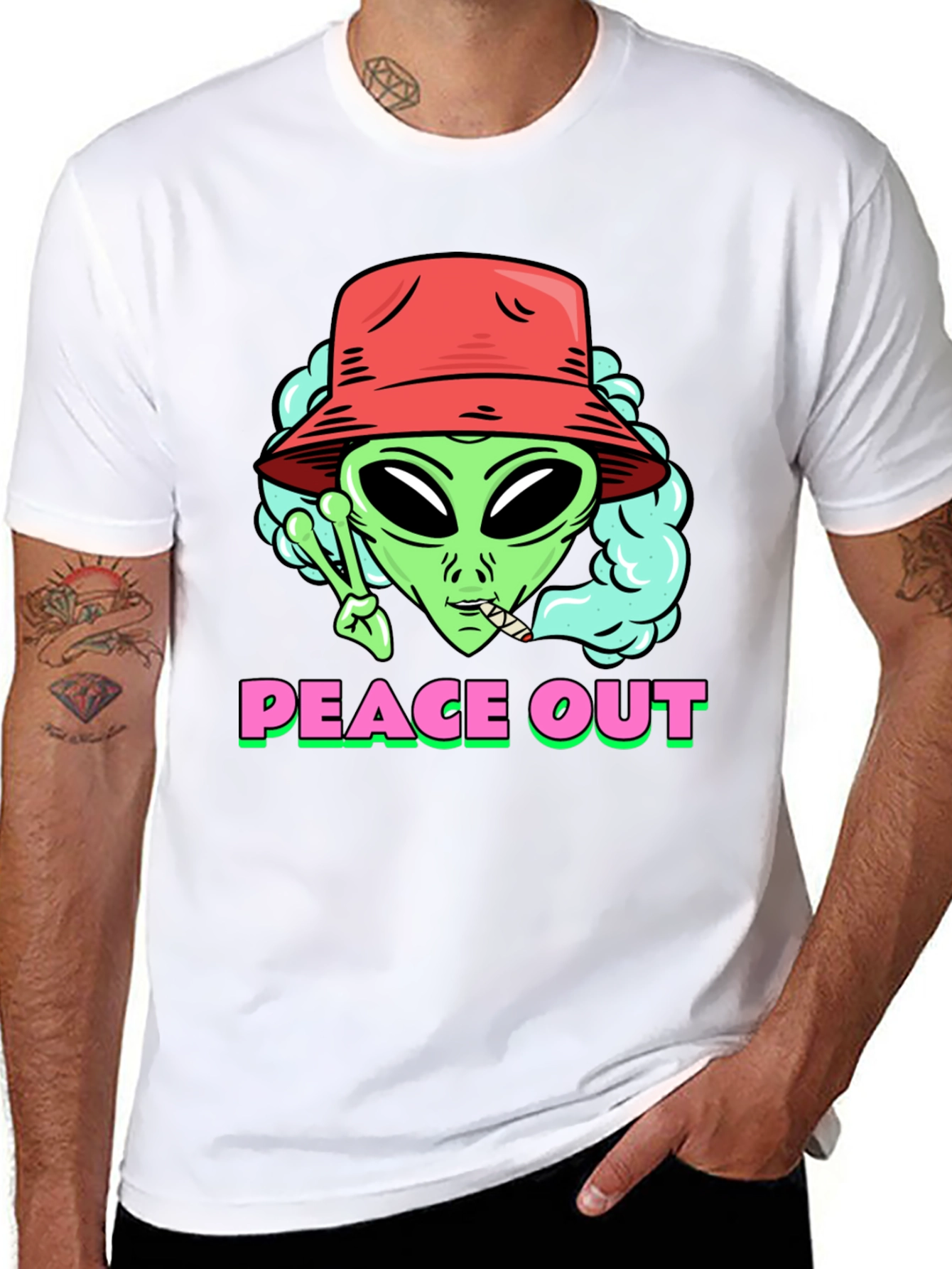 Peace Out Alien Graphic T-Shirt