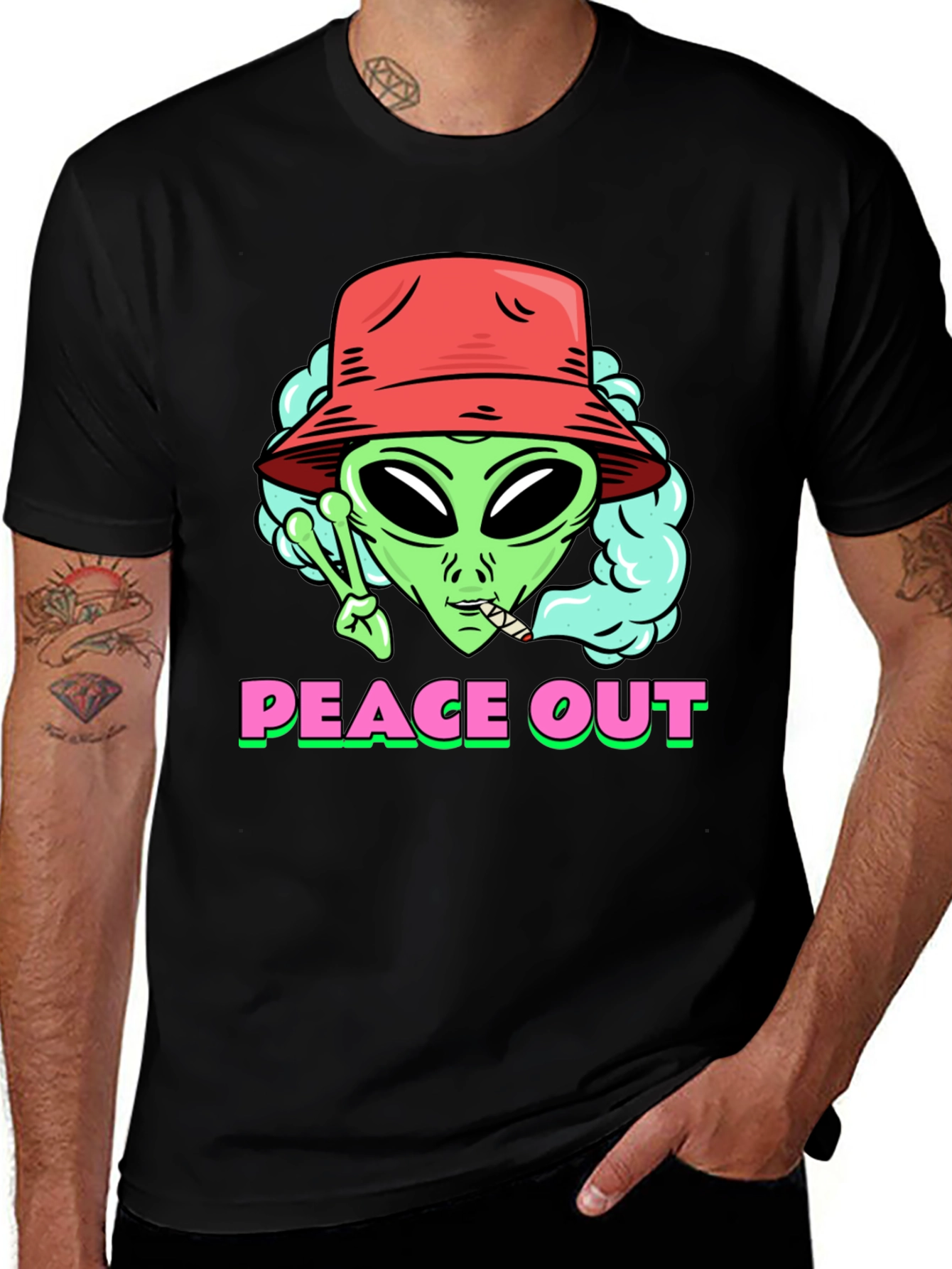 Peace Out Alien Graphic T-Shirt
